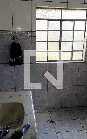 Casa à venda com 320m², 3 quartos e 2 vagas Casa à venda com 320m², 3 quartos e 2 vagasBanheiro