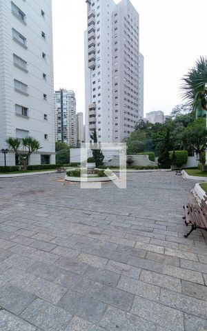 Apartamento à venda com 112m², 2 quartos e 2 vagas Apartamento à venda com 112m², 2 quartos e 2 vagasÁrea externa