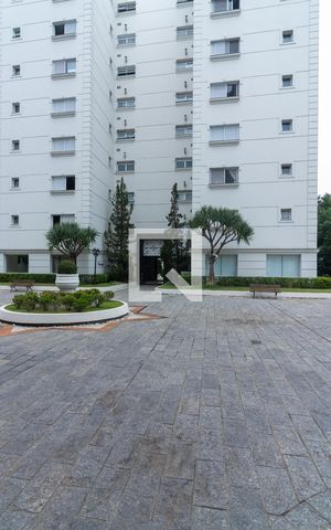 Apartamento à venda com 112m², 2 quartos e 2 vagas Apartamento à venda com 112m², 2 quartos e 2 vagasÁrea externa