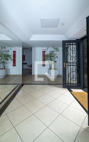 Apartamento à venda com 112m², 2 quartos e 2 vagas Apartamento à venda com 112m², 2 quartos e 2 vagasHall de entrada
