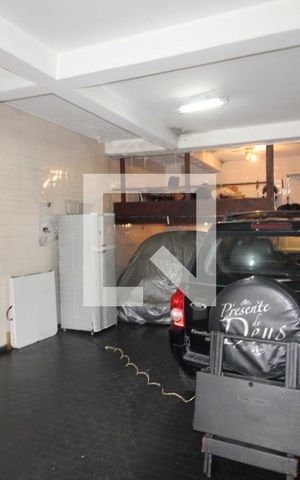 Casa à venda com 220m², 4 quartos e 6 vagasGaragem