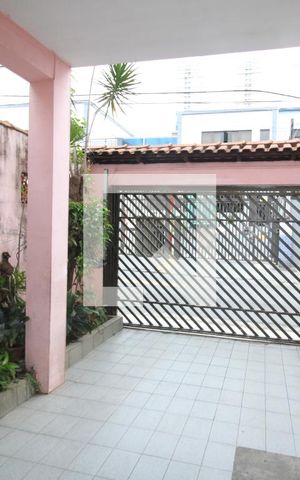 Casa à venda com 220m², 4 quartos e 6 vagasGaragem