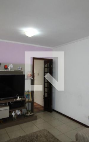 Casa à venda com 220m², 4 quartos e 6 vagasSala