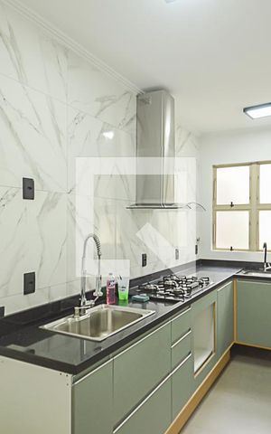 Apartamento à venda com 67m², 3 quartos e 1 vaga Apartamento à venda com 67m², 3 quartos e 1 vagaCozinha e Área de Serviço