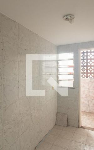 Apartamento à venda com 70m², 2 quartos e 1 vaga Apartamento à venda com 70m², 2 quartos e 1 vagaQuarto de Serviço