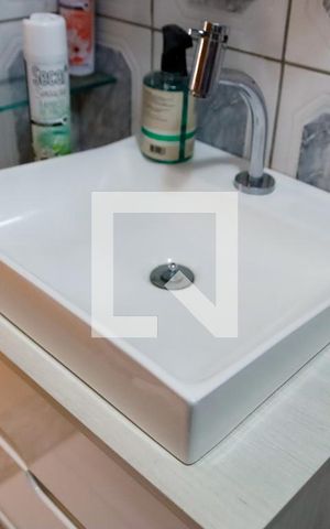 Apartamento à venda com 73m², 3 quartos e 1 vaga Apartamento à venda com 73m², 3 quartos e 1 vagaBanheiro