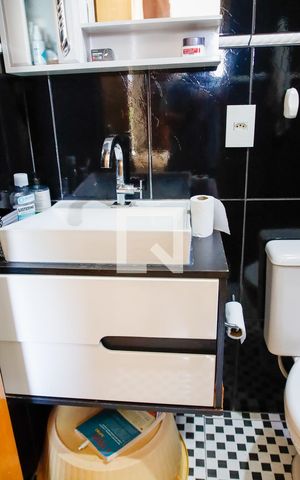 Apartamento à venda com 73m², 3 quartos e 1 vaga Apartamento à venda com 73m², 3 quartos e 1 vagaBanheiro da Suíte 2