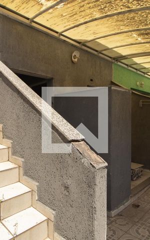 Casa à venda com 300m², 4 quartos e 8 vagas Casa à venda com 300m², 4 quartos e 8 vagasÁrea de Serviço