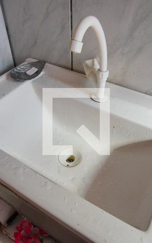 Casa à venda com 36m², 2 quartos e sem vagaBanheiro Corredor