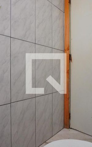 Casa à venda com 36m², 2 quartos e sem vagaBanheiro Corredor