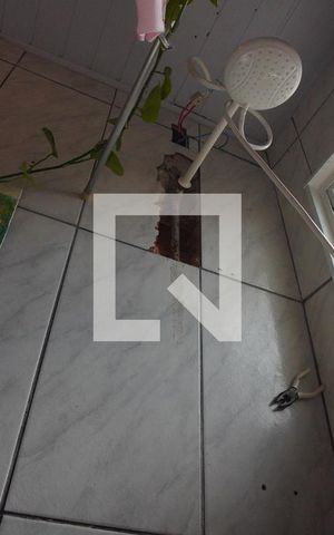 Casa à venda com 36m², 2 quartos e sem vagaBanheiro Corredor