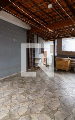Casa à venda com 56m², 4 quartos e 1 vaga Casa à venda com 56m², 4 quartos e 1 vagaÁrea comum