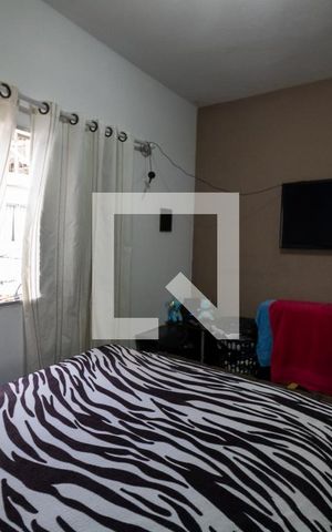 Casa à venda com 56m², 4 quartos e 1 vaga Casa à venda com 56m², 4 quartos e 1 vagaQuarto 4