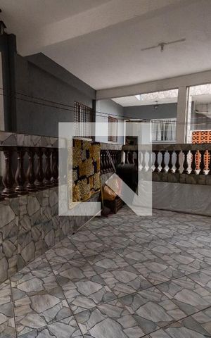 Casa à venda com 56m², 4 quartos e 1 vaga Casa à venda com 56m², 4 quartos e 1 vagaÁrea comum
