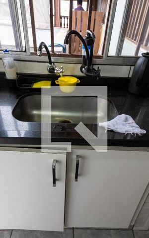 Casa à venda com 56m², 4 quartos e 1 vaga Casa à venda com 56m², 4 quartos e 1 vagaCozinha