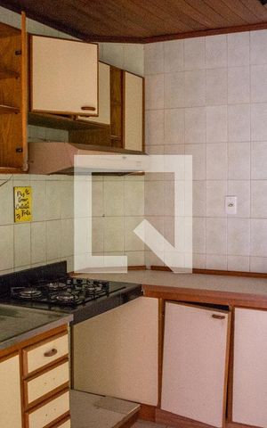 Casa para alugar com 288m², 5 quartos e 2 vagas Casa para alugar com 288m², 5 quartos e 2 vagasCozinha 1