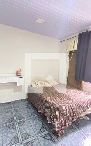 Casa à venda com 78m², 1 quarto e sem vaga Casa à venda com 78m², 1 quarto e sem vagaQuarto