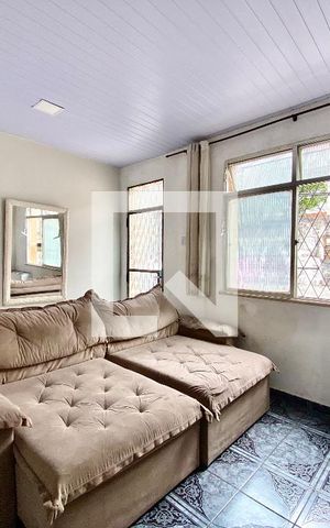 Casa à venda com 78m², 1 quarto e sem vaga Casa à venda com 78m², 1 quarto e sem vagaSala