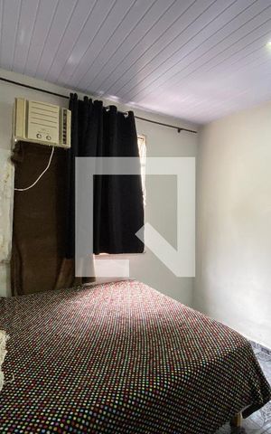 Casa à venda com 78m², 1 quarto e sem vaga Casa à venda com 78m², 1 quarto e sem vagaQuarto