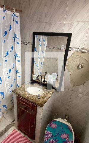 Casa à venda com 78m², 1 quarto e sem vaga Casa à venda com 78m², 1 quarto e sem vagaBanheiro