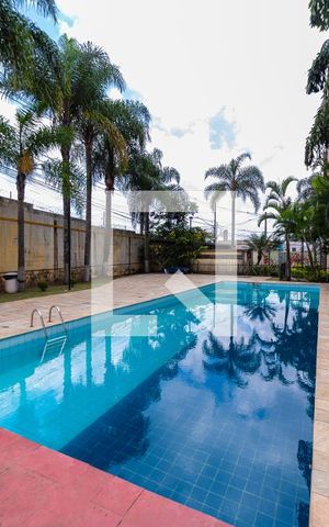 Apartamento à venda com 43m², 2 quartos e 1 vaga Apartamento à venda com 43m², 2 quartos e 1 vagaÁrea comum - Piscina