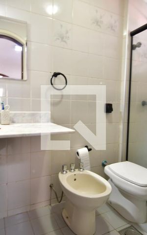 Apartamento à venda com 147m², 3 quartos e 2 vagasBanheiro 1