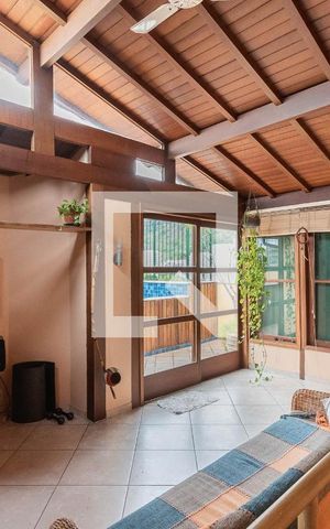 Apartamento à venda com 240m², 3 quartos e 2 vagasCobertura