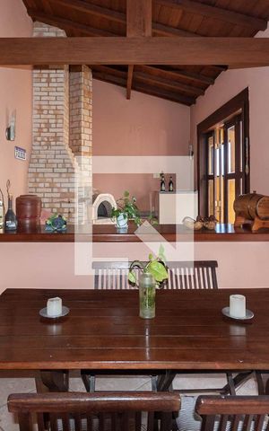 Apartamento à venda com 240m², 3 quartos e 2 vagasCobertura