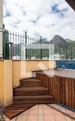 Apartamento à venda com 240m², 3 quartos e 2 vagasCobertura (área externa)