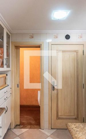 Apartamento à venda com 240m², 3 quartos e 2 vagasCozinha