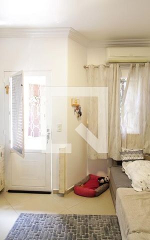 Casa de condomínio à venda com 78m², 2 quartos e 1 vagaSala