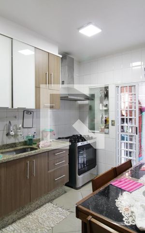 Casa de condomínio à venda com 78m², 2 quartos e 1 vagaCozinha