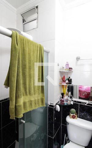 Casa de condomínio à venda com 78m², 2 quartos e 1 vagaBanheiro da Suíte 1