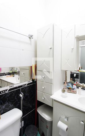 Casa de condomínio à venda com 78m², 2 quartos e 1 vagaBanheiro da Suíte 1