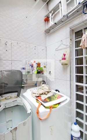 Casa de condomínio à venda com 78m², 2 quartos e 1 vagaÁrea de Serviço