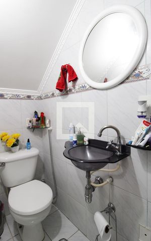 Casa de condomínio à venda com 78m², 2 quartos e 1 vagaLavabo