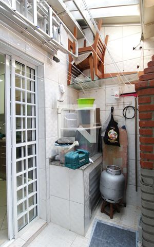 Casa de condomínio à venda com 78m², 2 quartos e 1 vagaÁrea de Serviço
