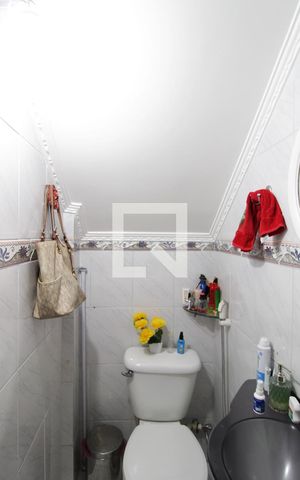 Casa de condomínio à venda com 78m², 2 quartos e 1 vagaLavabo