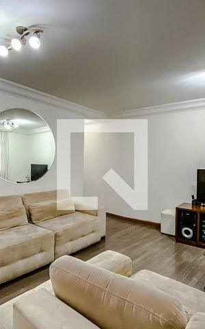 Casa à venda com 240m², 3 quartos e 4 vagasSala