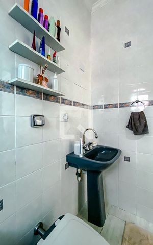 Casa à venda com 240m², 3 quartos e 4 vagasBanheiro da Suíte
