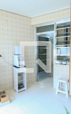 Apartamento à venda com 125m², 3 quartos e 1 vaga Apartamento à venda com 125m², 3 quartos e 1 vagaÁrea de Serviço