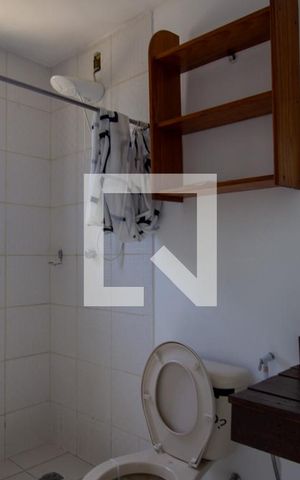 Casa à venda com 250m², 3 quartos e 3 vagas Casa à venda com 250m², 3 quartos e 3 vagasBanheiro Social