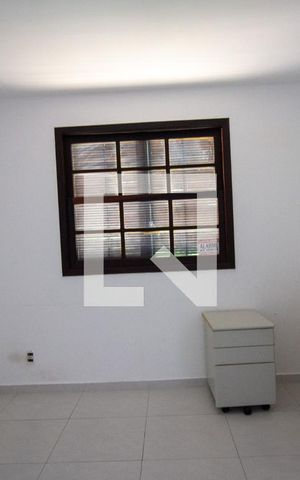 Casa à venda com 250m², 3 quartos e 3 vagas Casa à venda com 250m², 3 quartos e 3 vagasQuarto 3