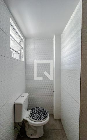 Apartamento à venda com 64m², 2 quartos e sem vagaBanheiro