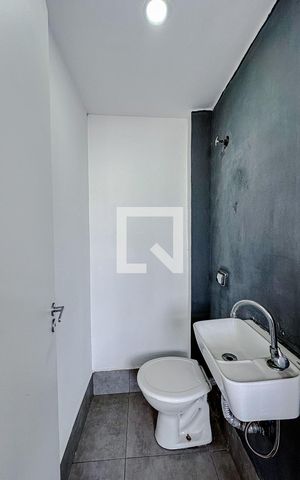 Apartamento à venda com 64m², 2 quartos e sem vagaBanheiro de serviço