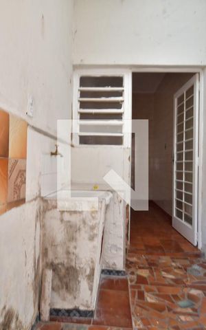 Casa para alugar com 80m², 2 quartos e 2 vagasÁrea de Serviço