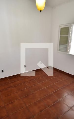 Casa para alugar com 80m², 2 quartos e 2 vagasQuarto 2