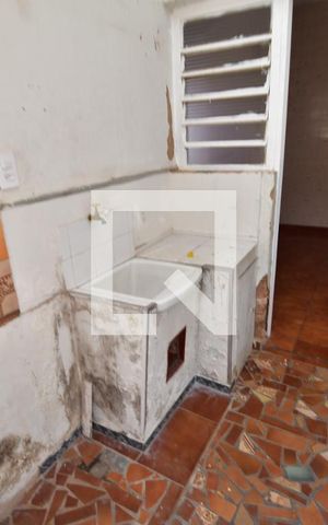 Casa para alugar com 80m², 2 quartos e 2 vagasÁrea de Serviço