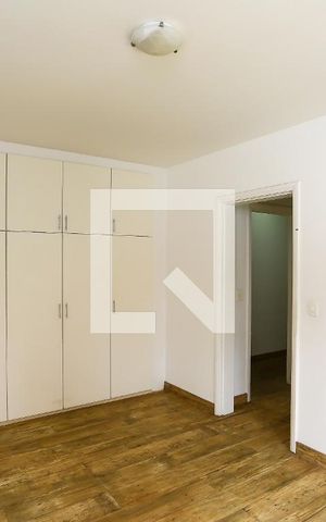 Apartamento à venda com 200m², 4 quartos e 4 vagas Apartamento à venda com 200m², 4 quartos e 4 vagassuíte 3 canadense