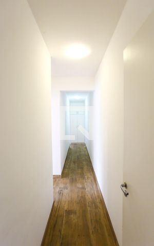 Apartamento à venda com 200m², 4 quartos e 4 vagas Apartamento à venda com 200m², 4 quartos e 4 vagascorredor